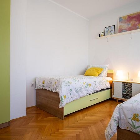 Spacious Apartment By The Sea 8+4 Pula Exterior foto