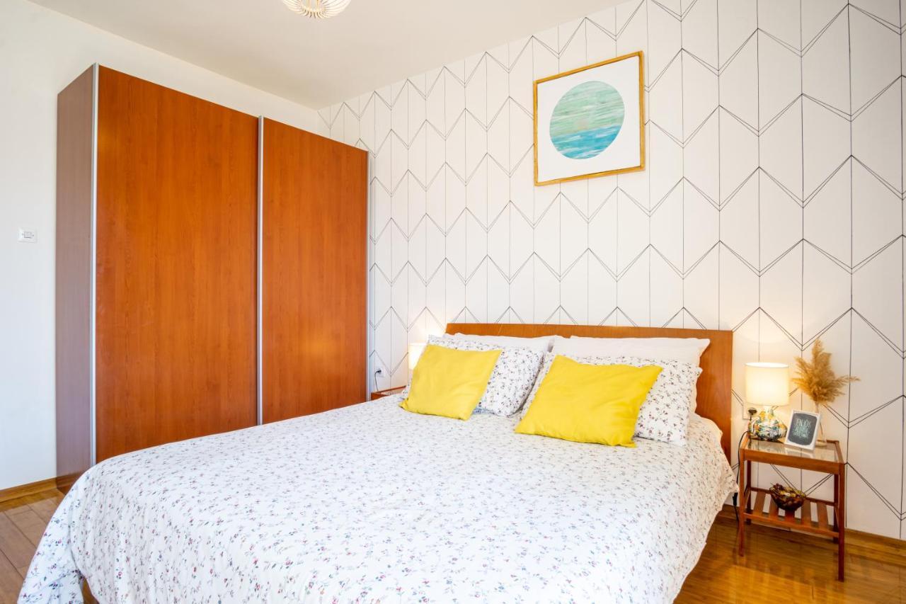 Spacious Apartment By The Sea 8+4 Pula Exterior foto
